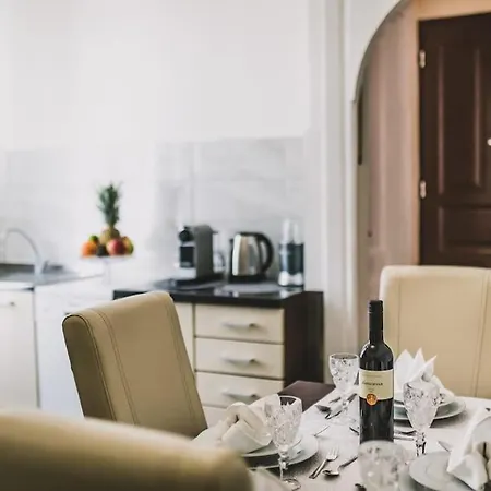 Apartment Center Stylish Apt Darling For 4, Old Town Split